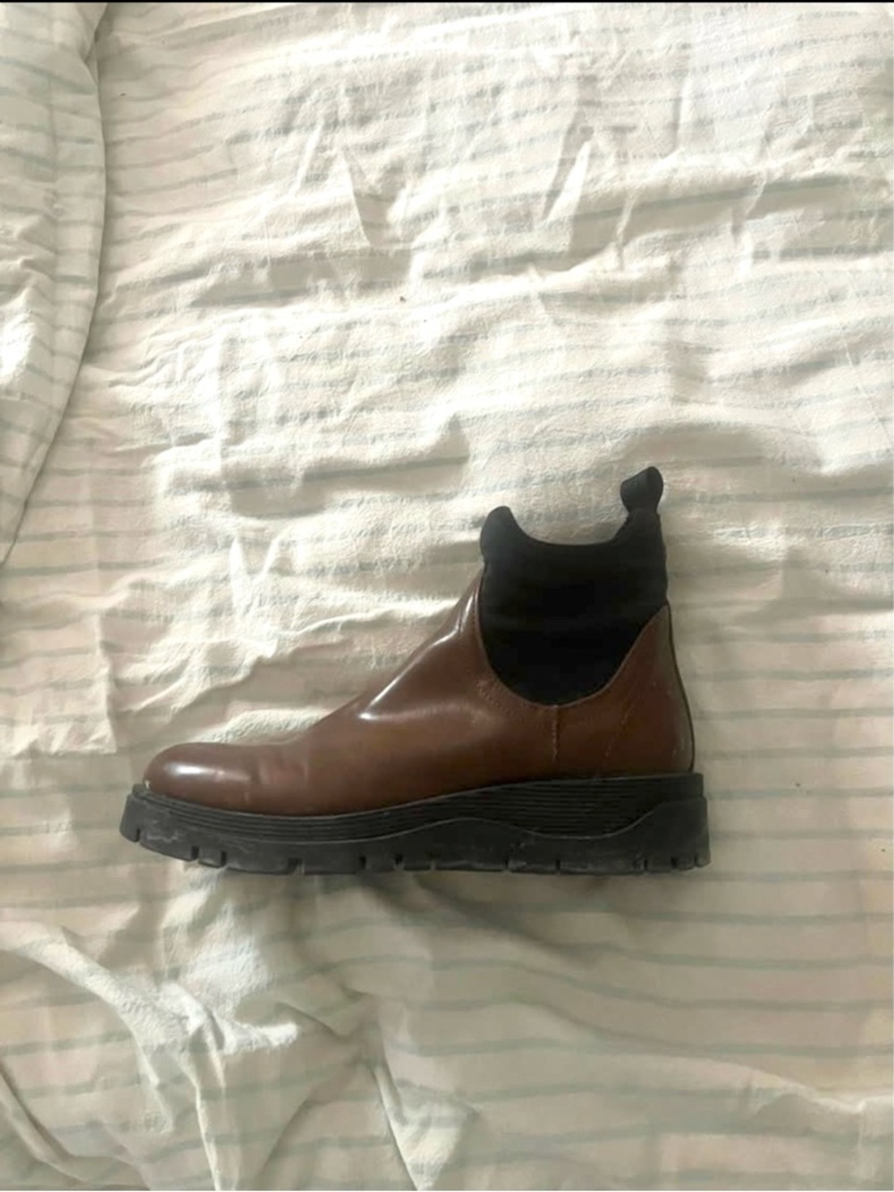 Circus by Sam Edelman women’s brown Leather Chelsea Boot with Black Elastic